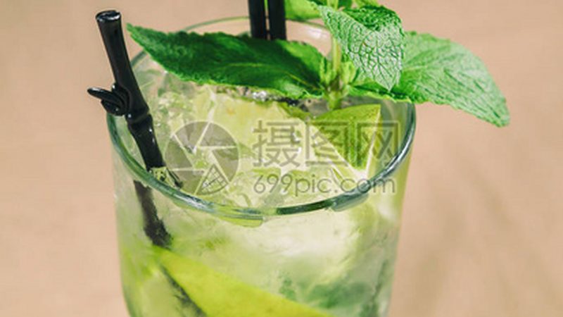 做面包时，高筋面粉与中筋面粉，谁才是最佳拍档？**